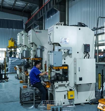 Thiết bị sản xuất