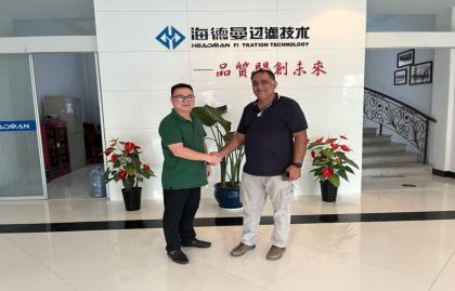 Khách hàng Ả Rập Xê Út đến thăm nhà máy Headman