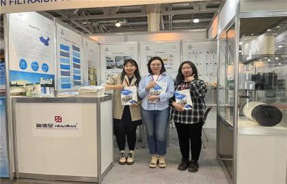 Triển lãm CTT tại Nga
